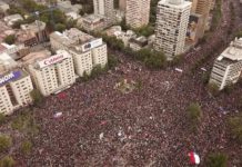 Las protestas en Chile se avivan con la marcha más grande de su democracia