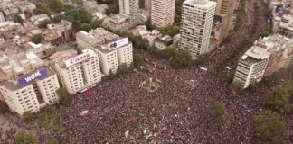 Las protestas en Chile se avivan con la marcha más grande de su democracia