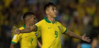 1-2. Brasil marca sobre el tiempo, remonta y conquista su cuarto título