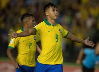 1-2. Brasil marca sobre el tiempo, remonta y conquista su cuarto título