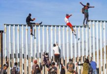 Aspirantes demócratas proponen política inmigratoria opuesta a la de Trump