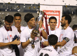 Saprissa reaparece en la escena internacional de la mano de su ídolo Centeno