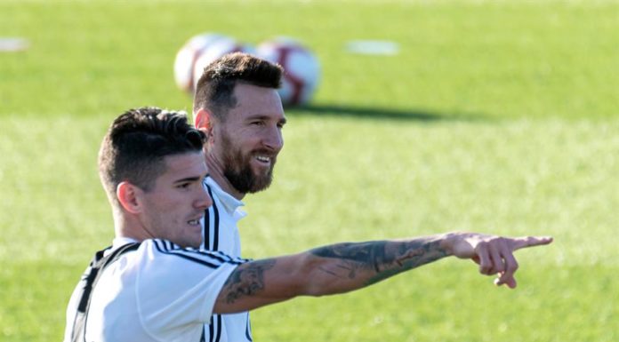 Messi, protagonista del segundo entrenamiento de Argentina en Mallorca