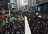 Manifestación pacífica pro-EEUU en Hong Kong acaba en tensión con la policía