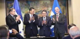 Gobierno y Fenafuth firman convenio de fortalecimiento del fútbol ante presidente de la FIFA