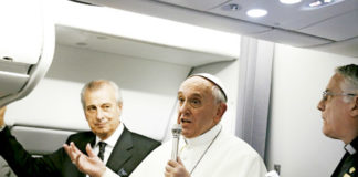 El papa sobre cuándo viajará a Argentina: «Pregúnteselo al Padre Eterno»