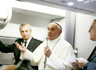 El papa sobre cuándo viajará a Argentina: «Pregúnteselo al Padre Eterno»