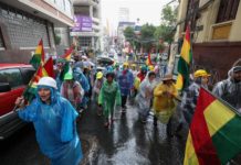 El opositor Mesa pide al oficialismo que facilite la sucesión a Evo Morales