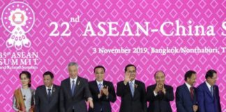 China acapara el protagonismo en la cumbre de ASEAN ante la ausencia de Trump