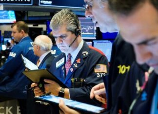Wall Street cierra casi plano por segundo día consecutivo