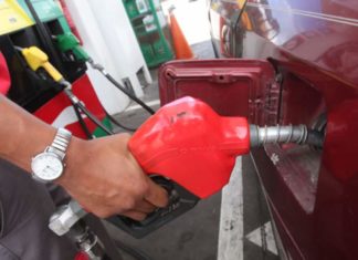 La súper, diésel  y keroseno bajarán esta semana en Honduras