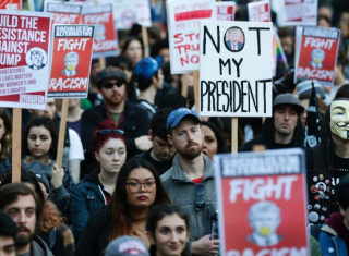 Los demócratas quieren aguar la fiesta de bienvenida a Trump en Florida