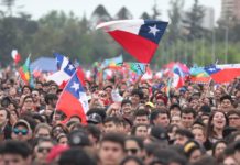 Piñera rechaza dimitir y promete investigar abusos policiales en protestas