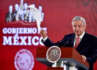 López Obrador considera una «mezquindad» preguntar el costo del asilo de Evo