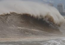 Raymond se debilita de tormenta tropical a baja presión remanente