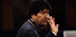 Evo Morales llega a México tras recibir asilo político