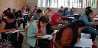Concurso de plazas para docentes está viciado, denuncian colegios magisteriales