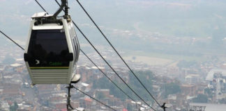 Firman contrato para estudios de factibilidad del teleférico en la capital