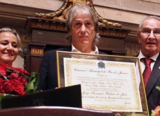 El técnico Jorge Jesús recibe el título de Ciudadano Honorario de Río