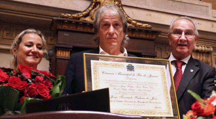 El técnico Jorge Jesús recibe el título de Ciudadano Honorario de Río