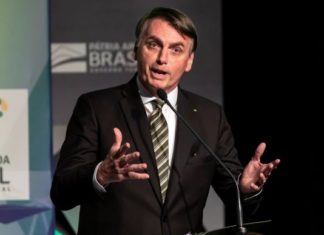 Hijo de Bolsonaro dice sobre la libertad de Lula que «Brasil no aguanta más»