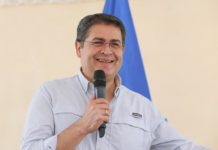 Presidente de Honduras pide a su partido limitar la figura de la reelección