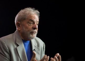 Lula, al salir de la cárcel: «Han intentado criminalizar a la izquierda»