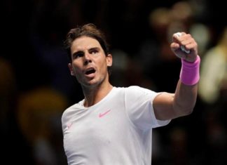 Nadal épico, salva una bola de partido y sigue con opciones en Londres