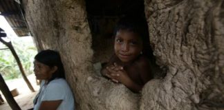 Guatemala afronta una pobreza multidimensional del 61%