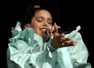 Un tuit de Rosalía contra el ultraderechista Vox incendia las redes sociales