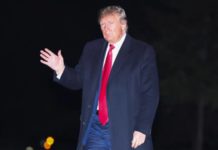 Trump calificó de «estúpidos» a los latinos, según un libro de su exabogado