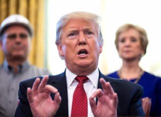 Trump traslada su residencia de Nueva York a Florida