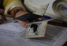 Claves para entender la segunda vuelta electoral en Uruguay