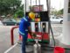 Precio de gasolina súper baja 11 centavos y regular sube 4 centavos