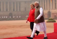 Merkel anuncia millonaria inversión por clima en India entre una nube tóxica
