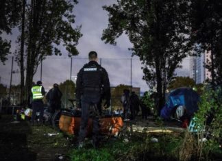 Nueva ofensiva del Gobierno para desalojar campamentos de migrantes en París