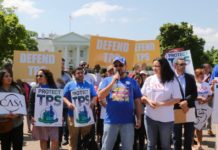 Presidente hondureño dice que es buena noticia prórroga de TPS a compatriotas