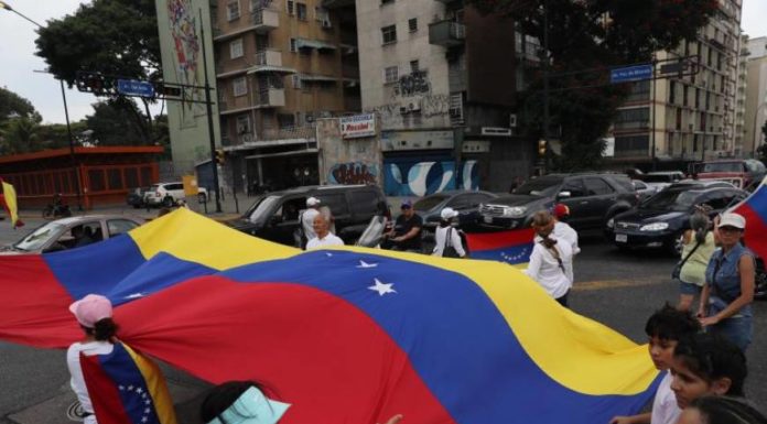 Los venezolanos son citados nuevamente a la calle a favor y contra Maduro