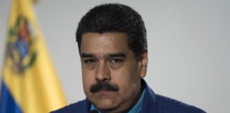 Maduro anuncia orden de arresto por conjura contra grupo liderado por Guaidó