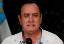 Trump recibe al presidente electo de Guatemala este martes en la Casa Blanca