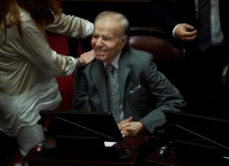 La Justicia argentina sobresee a Menem en una causa por fraude en la venta de un predio