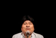 Evo Morales anuncia una reunión de su partido en Argentina para elegir candidato