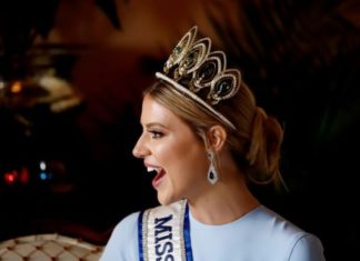 La gobernadora de Puerto Rico recibe a la primera finalista de Miss Universo