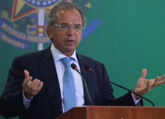 Ministro dice que la economía de Brasil crecerá al menos 2 % en 2020