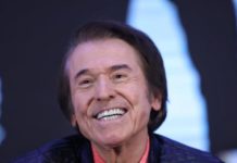 Raphael: El público no tiene que decirme nada porque yo ya sé lo que quiere