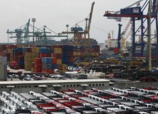 El déficit comercial de EEUU cae en octubre al mínimo desde mayo de 2018