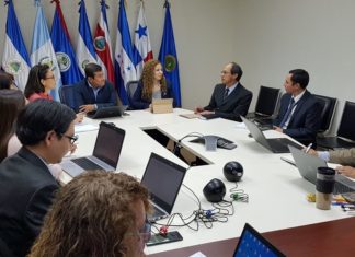 Honduras recibe la presidencia del SICA en una cumbre sin jefes de Estado