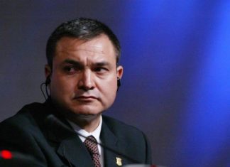 Arrestan a exjefe de Seguridad de México por cargos de narcotráfico