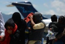 EEUU comienza a enviar familias de Honduras a Guatemala