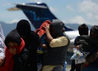 EEUU comienza a enviar familias de Honduras a Guatemala